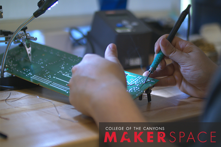亚博是专业买球峡谷MakerSpace的大学